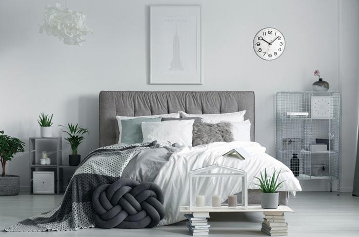 Wanduhr Quarzuhr Kunststoff silber Ø 280 mm 1,5 V Zahlen TFA