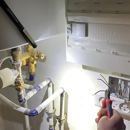 LED-Stiftlampe WORK PEN 200 R 20-200 lm Li-Ion SCANGRIP