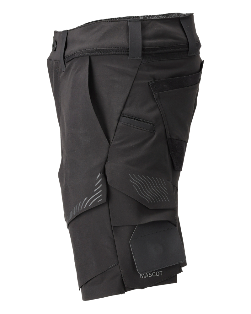Shorts CUSTOMIZED Schwarz 24C45