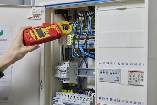 Stromzangenmultimeter b.1.000 V AC CAT IV 1.000 V V WIHA