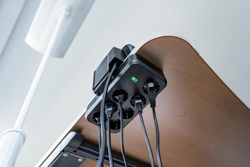 Tischsteckdosenleiste estilo Dublex 16 A 12 V silber BRENNENSTUHL