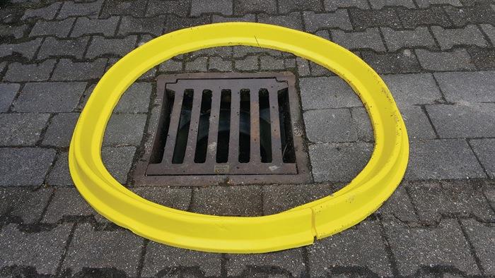 Mehrweg-Absperrbarriere L300xB10xH7 cm Schlauch SCHOELLER INDUSTRIES