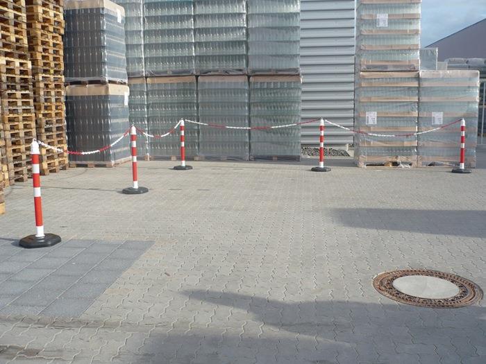 Sperrpfosten PPC rot/weiß Ø 63 mm zum Aufstellen mit Öse