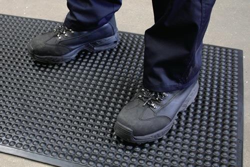 Arbeitsplatzbodenbelag Fertigmatte L1200xB900xS15mm schwarz PUR COBA