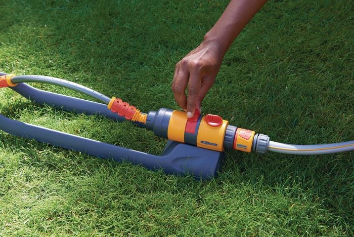 Rechtecksprenger AquaSave PRO XL 350 m² Steckkupplung Kunststoff, Metall HOZELOCK