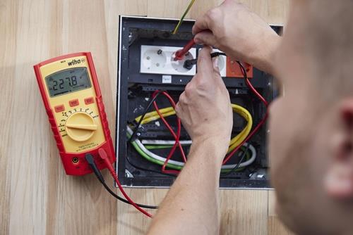 Multimeter 0-1000V AC RMS WIHA