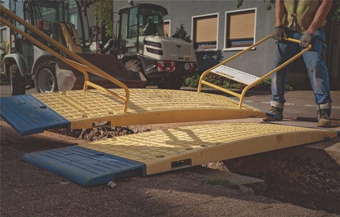 Grabenbrücke LowPro® 23/05 Mittelstück Länge 2300 mm Breite 500 mm 44 t SMC/HDPE Gewicht 65 kg 16 OXFORD