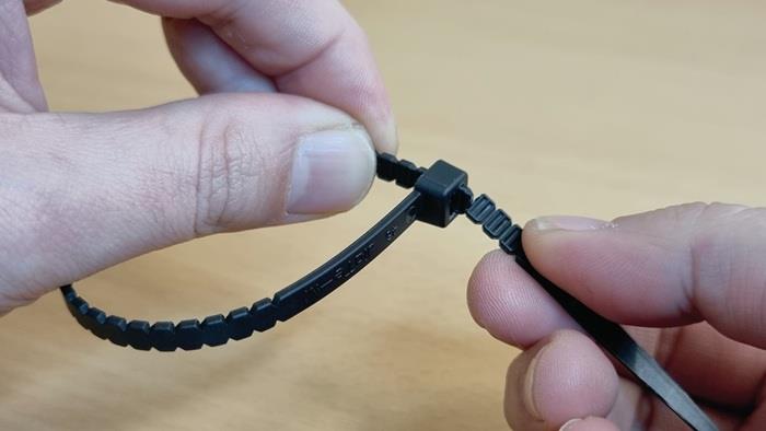 Kabelbinder DREH und AB 100St./BT 2,8 mm 150 mm